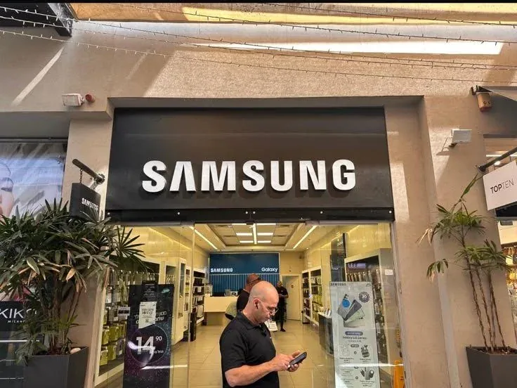 שלט חזית מואר — SAMSUNG